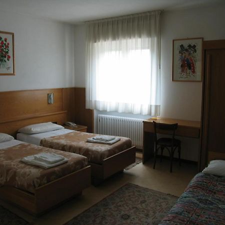 Hotel Oasi Trente Extérieur photo