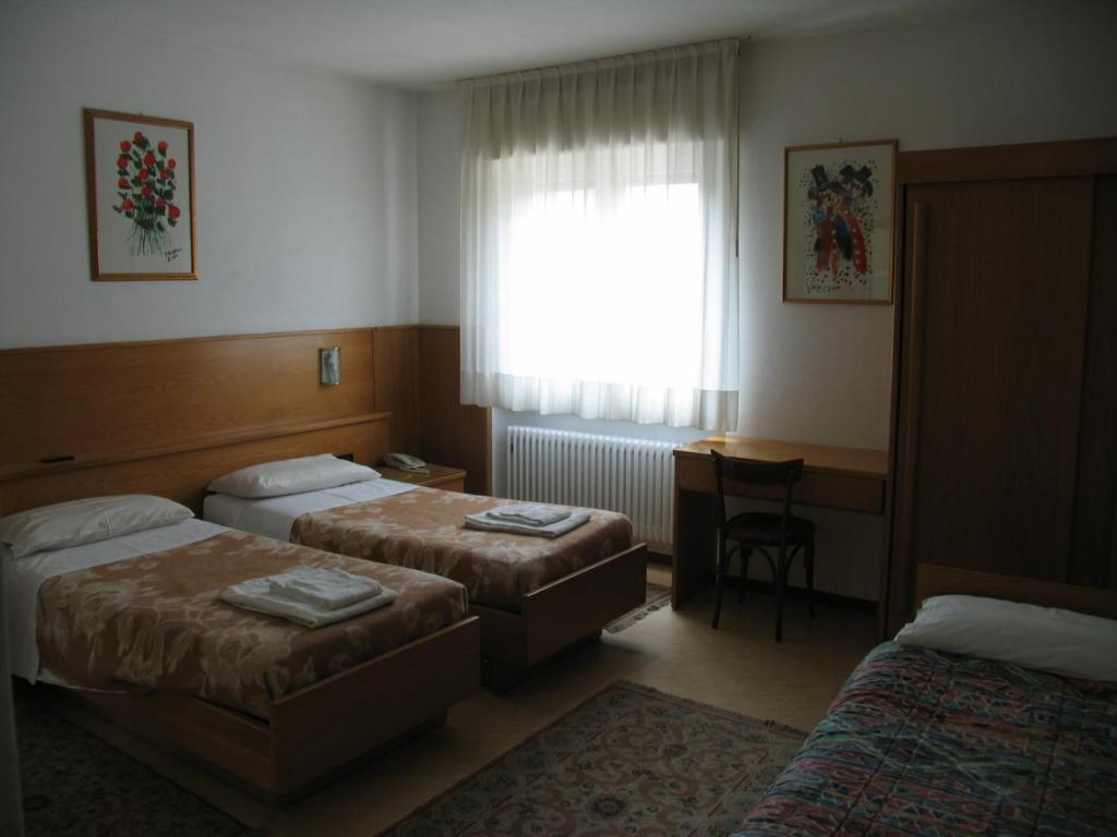 Hotel Oasi Trente Extérieur photo